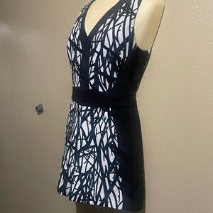 Adelyn Rae Monochrome Sleeveless Romper perfect condition